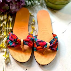 New Havaianas Tropical Flip Flops size 6
